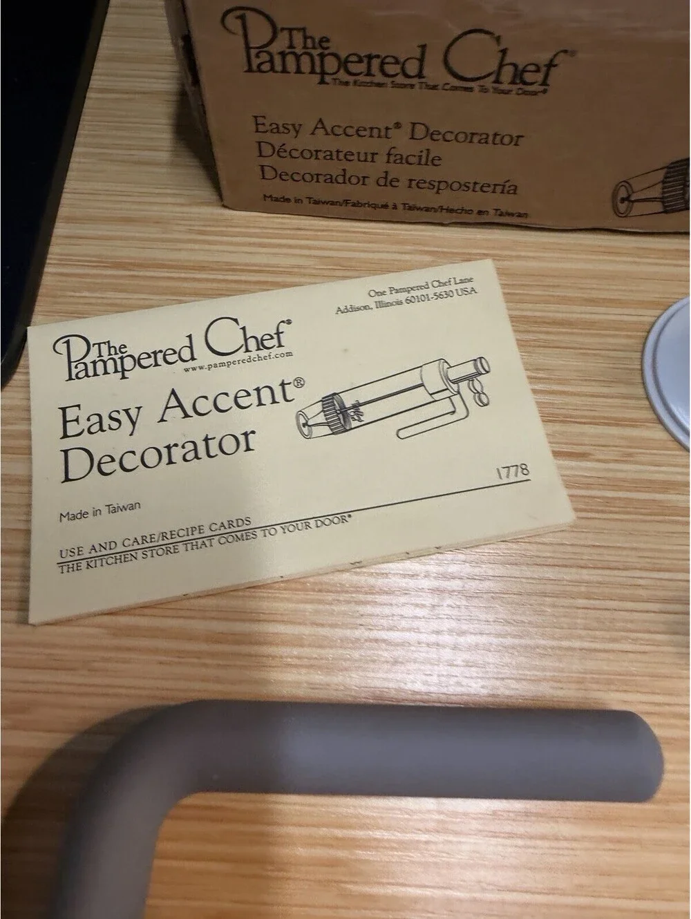 The Pampered Chef Easy Accent Cake Pastry Cookie Icing Decorator # 1778 5 Tips *
